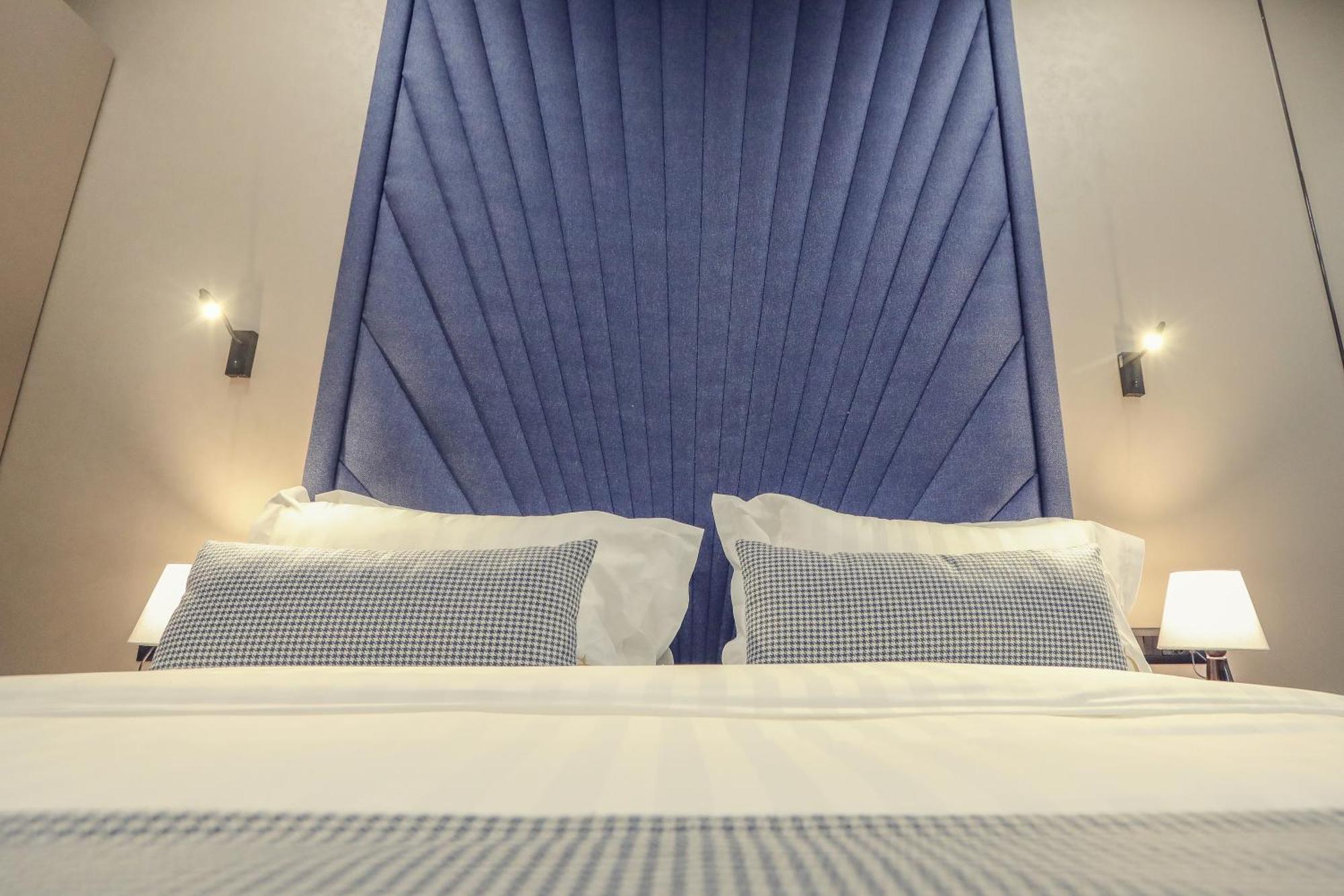 Hotel Dirista Shkodër Esterno foto
