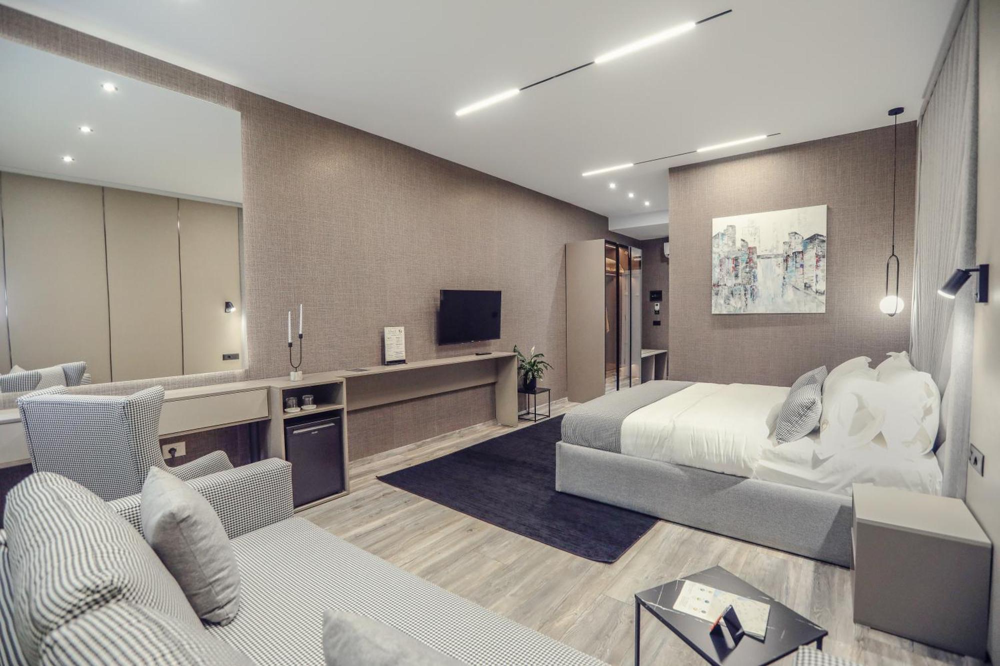 Hotel Dirista Shkodër Esterno foto