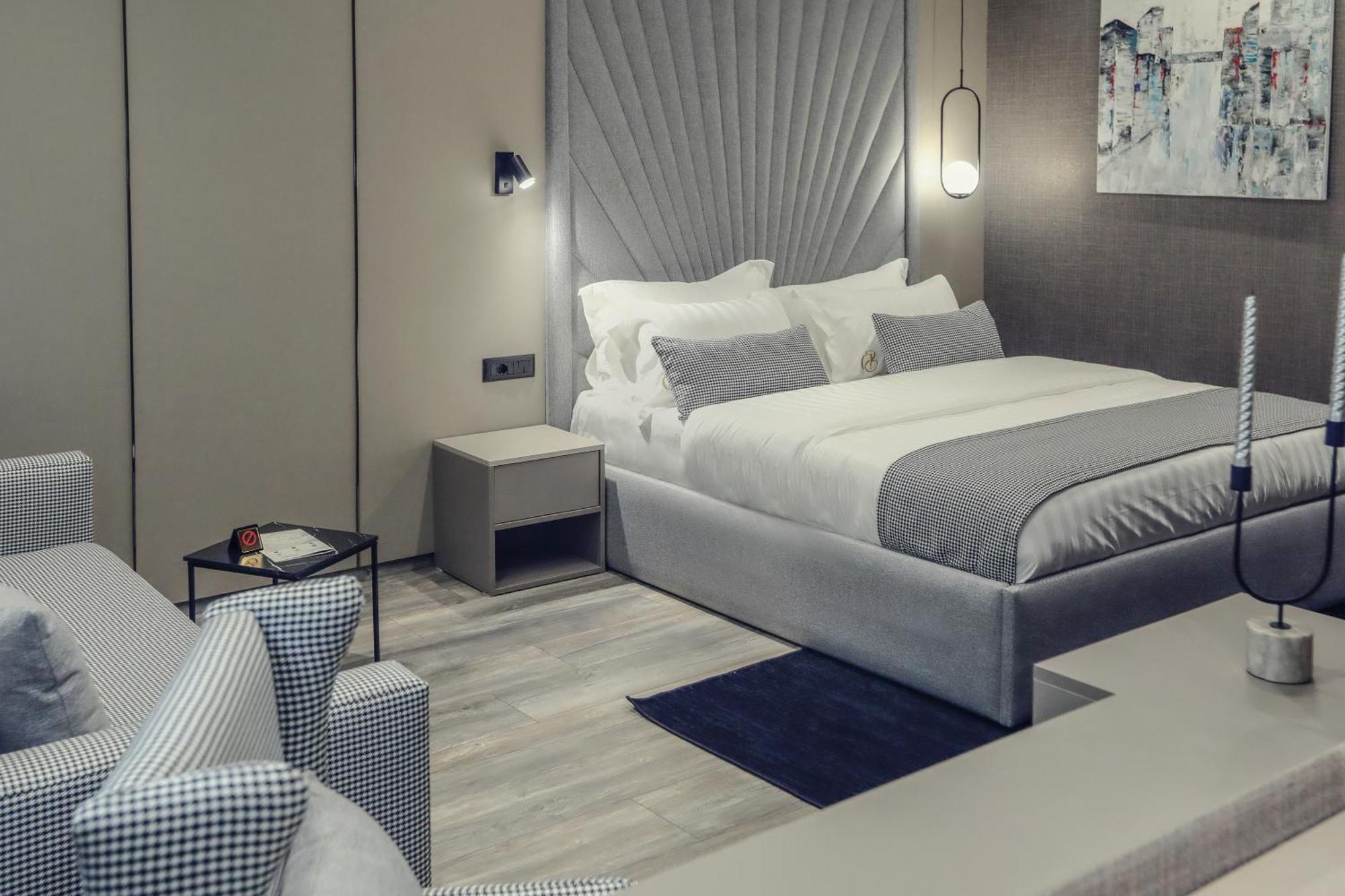Hotel Dirista Shkodër Esterno foto