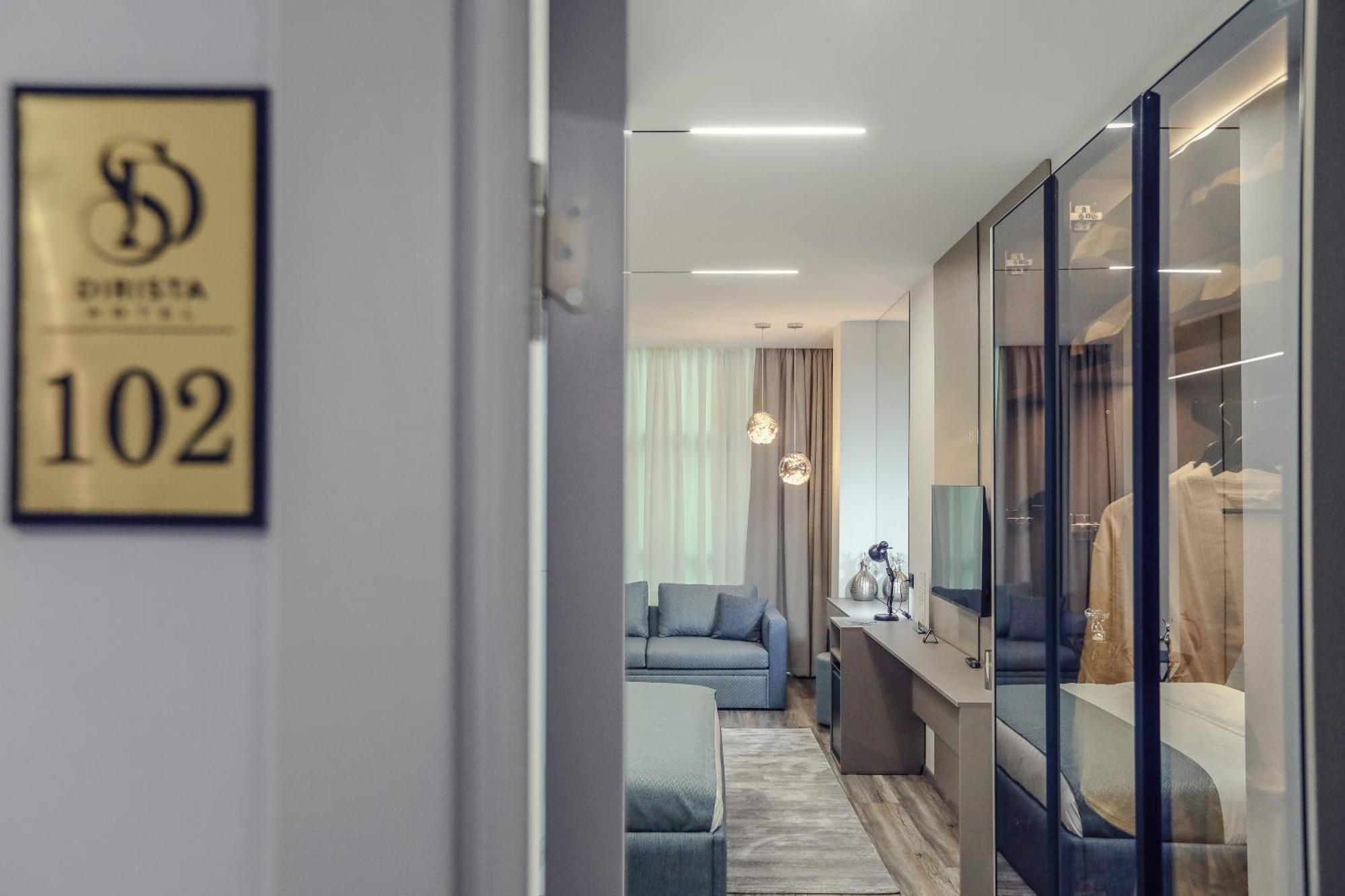 Hotel Dirista Shkodër Esterno foto