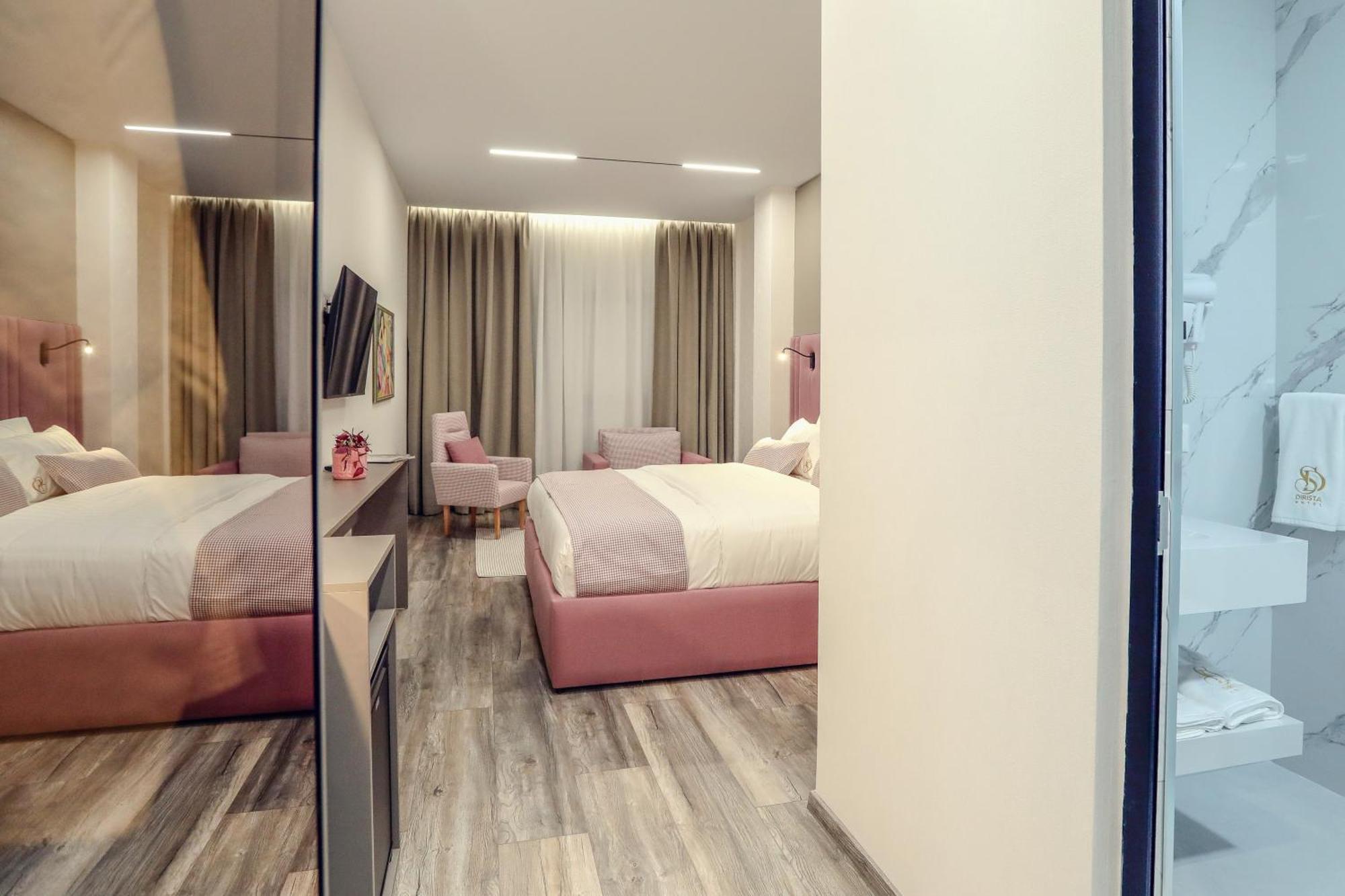 Hotel Dirista Shkodër Esterno foto