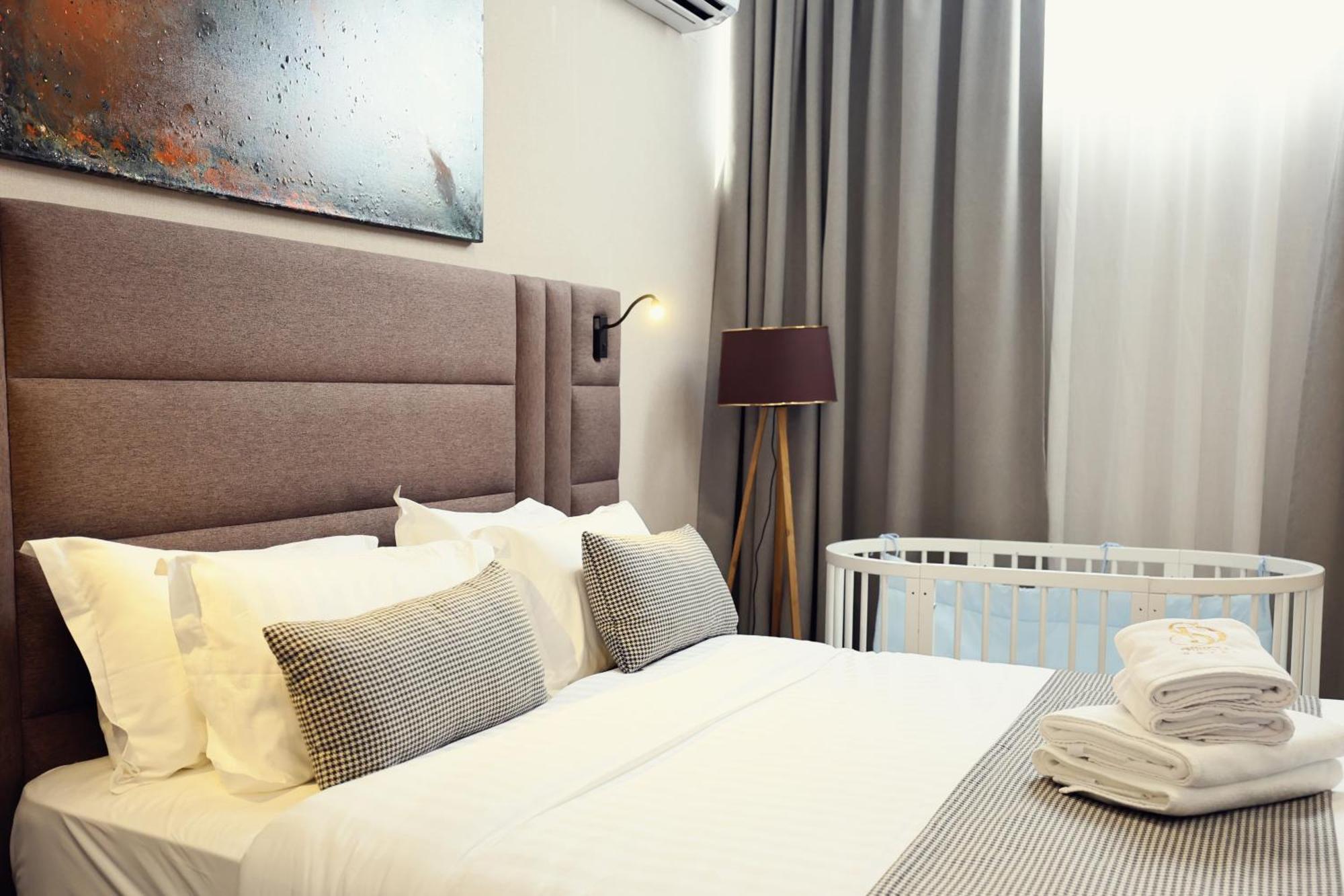 Hotel Dirista Shkodër Esterno foto